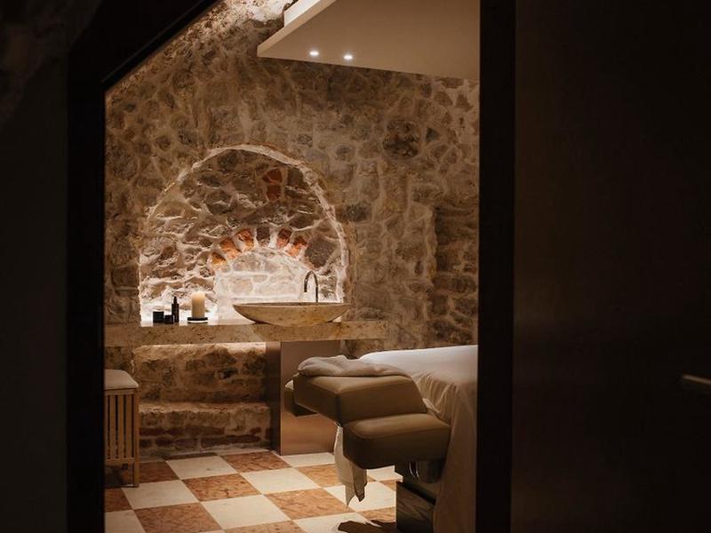 6D4695491B803FCA56A9BF5A5E485DDD