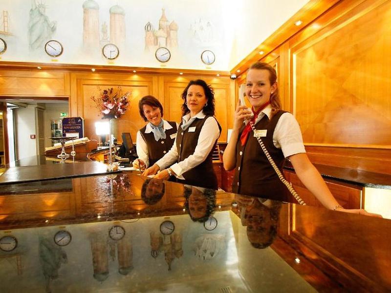 8535DD41732D65E49417F15F1C6D0E10