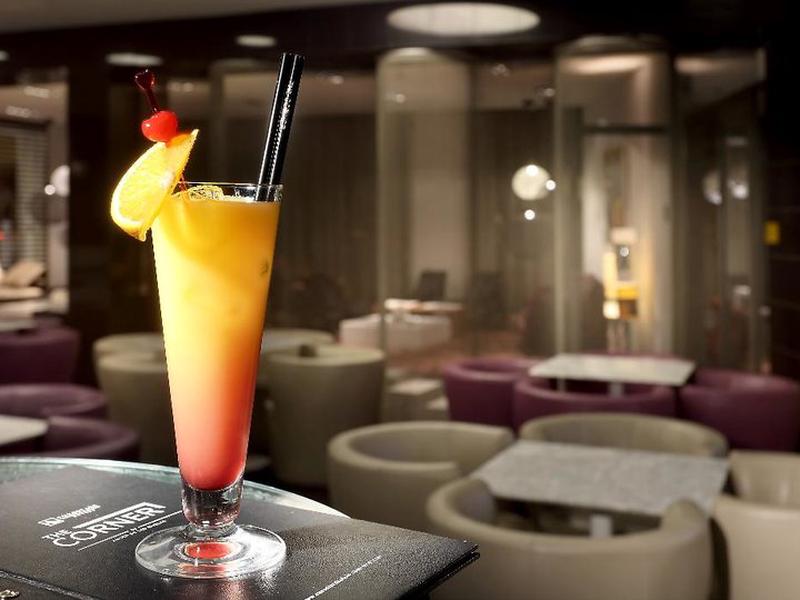 FFB1B1B70FB712EDAE8D54609E3E77AA