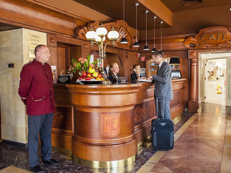 79C24F25EFA715E879F0133797C49C55