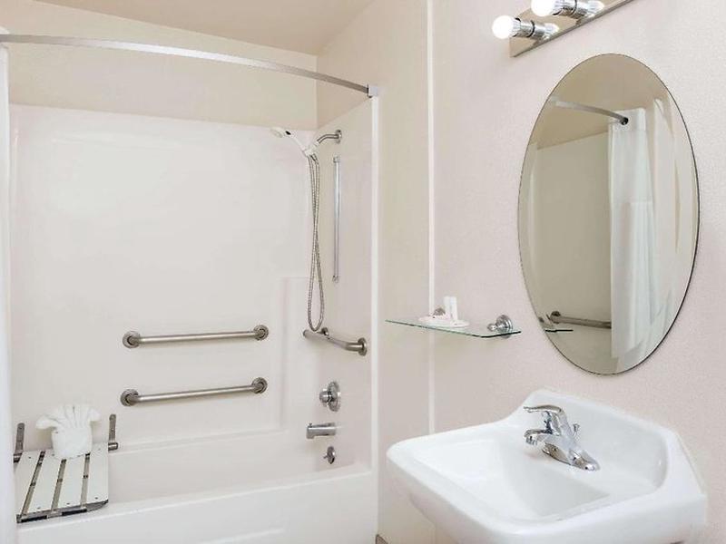 E9C3ED67DBBB99C4599C4DAA202FDEA9