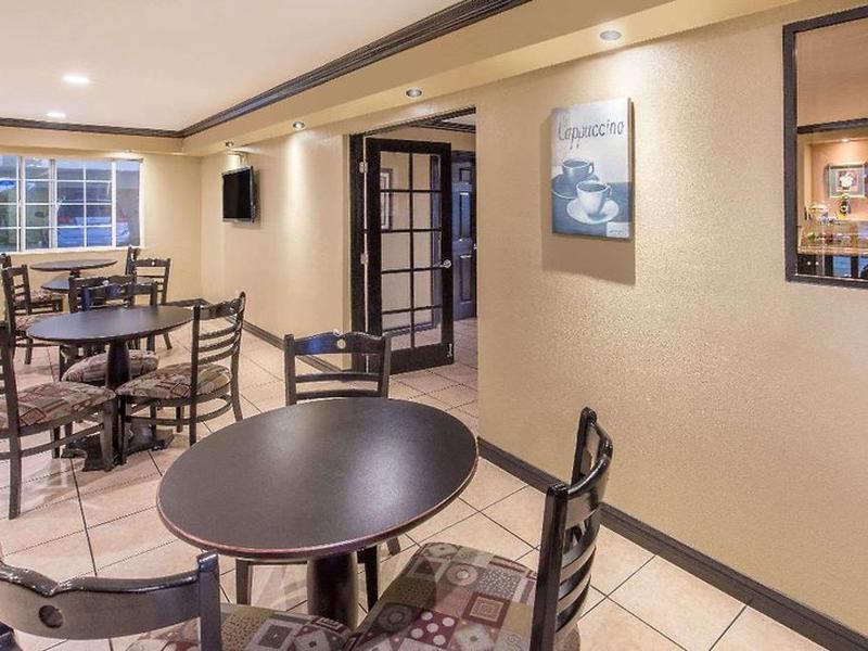 97626DEE868B90D5FEBC19A28D052885