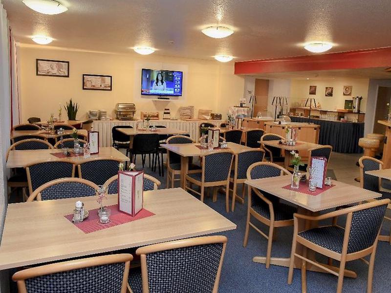 8E0B164EAE35D4307CCBC40163D7C0C7