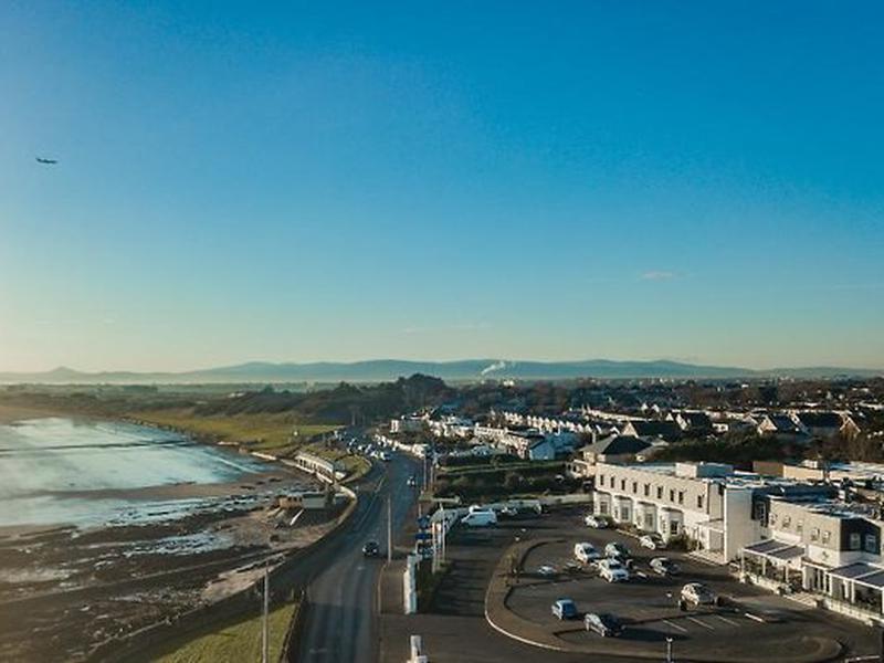 E220F02BB1BB4A7BE593787AEACE02B1