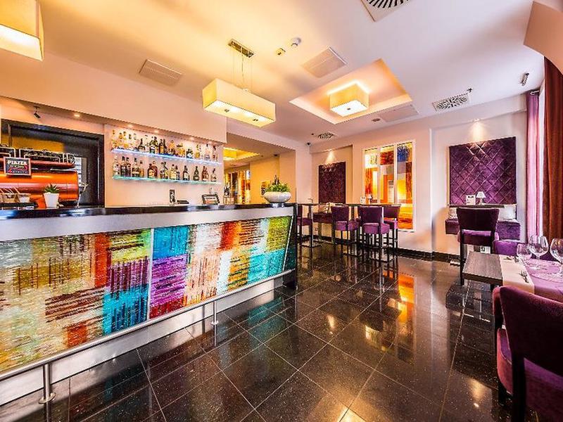 962E81ED1877236FEBAB7470310CA031