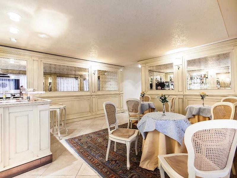 45622E4FDA5777E8225034F9B9A9BA81