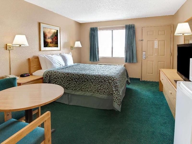 E8CFCC04778735317C14C1E25B4FB587