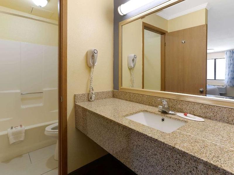 9404B88AB79374C93D7C3A9CEFADAE70