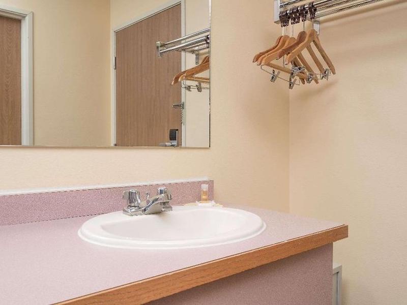 2C72AB3AEAAE184D5FE2D5657C03C851