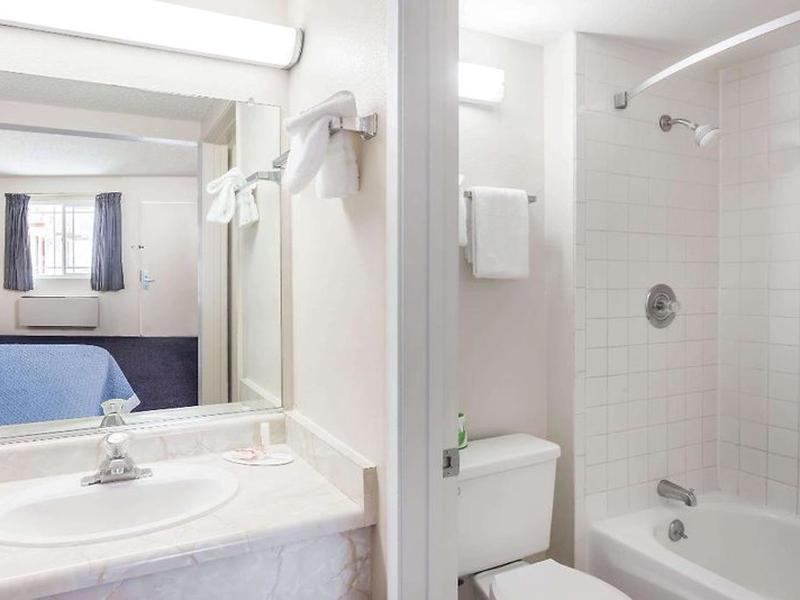 37FA68C4BD38DEEE6CCD1763EC28F8F5