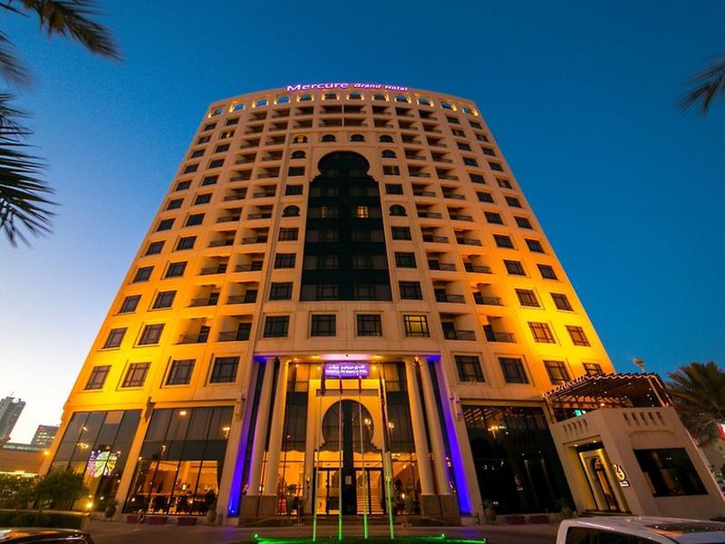 06DA1BEE5A8C64FD2096D152F8425671