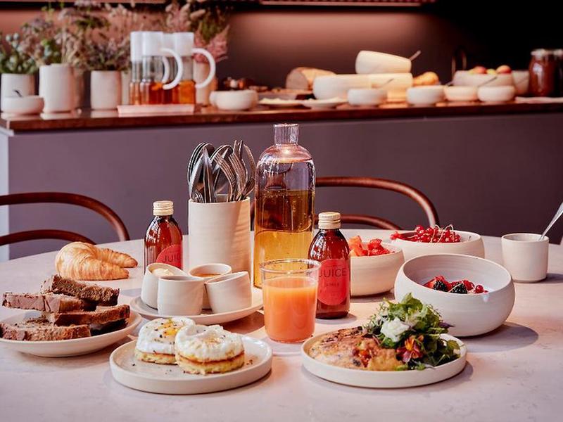 3D09C17FFCAA9F93B4F2734B3BD7563B