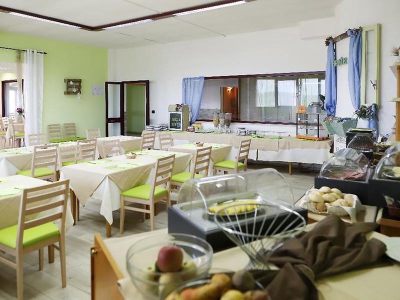 02CA61703C45F8B43C4712CD269AE1A7