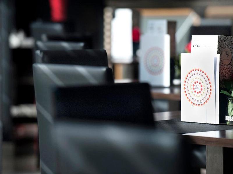 28FF4FE3280691EC619FE593F80221A1