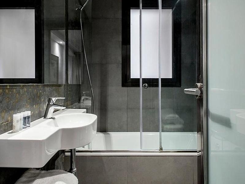 A998CE47A0124D3D2C592A975FDF05AB