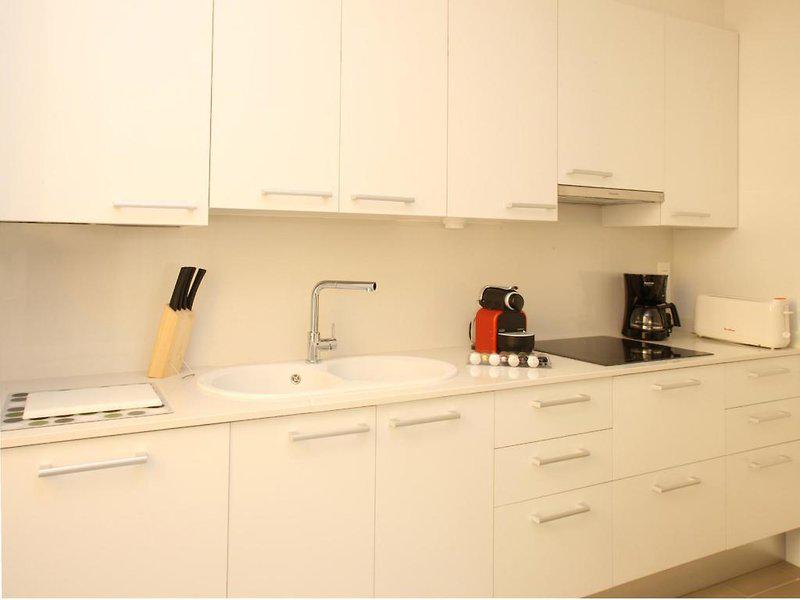 ACCC438F5454C7419F7CCBA4BF56AAE0