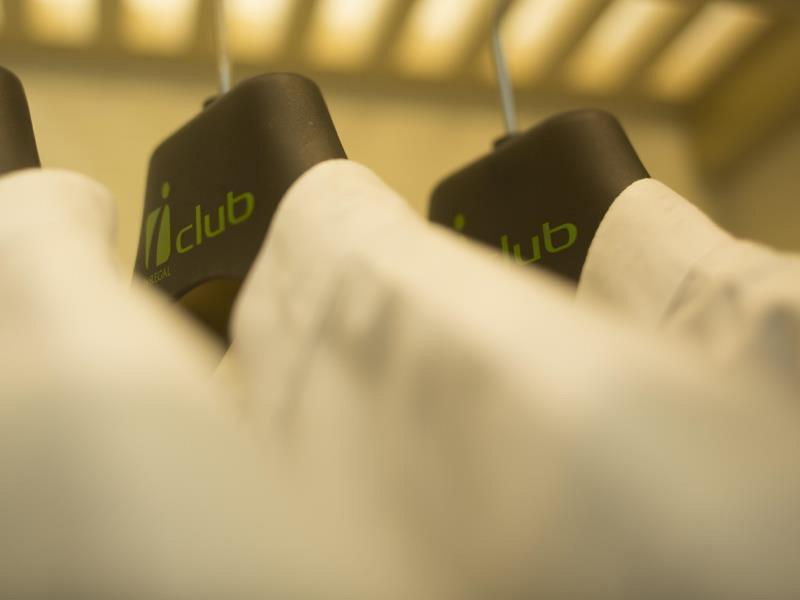 BB8497DCF412D73D145448499366E7F7