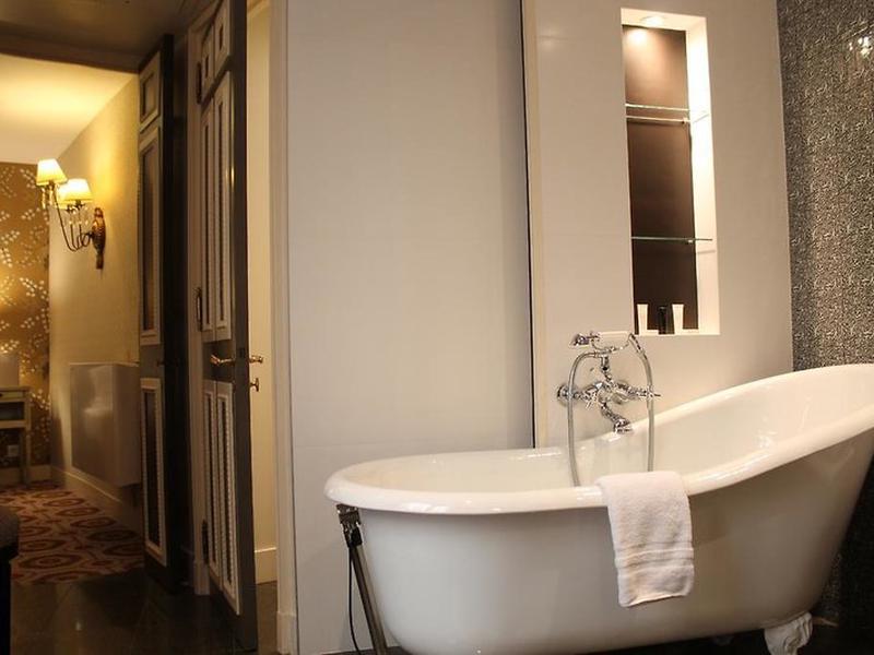 CFFAB3619A9C5FE2622DC9E9BD6F69E2