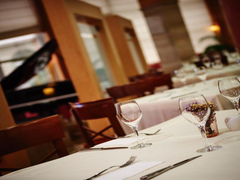 2126ABD79B07E5F3C8F06107593C8480