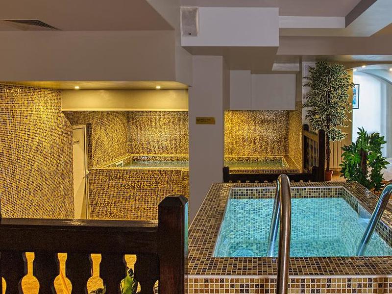 B3A9B13A00DF2C6F0E41DECF71941D83