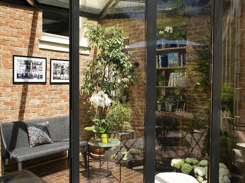 56F6B70504E6A9DA8A461FA481ADBC03