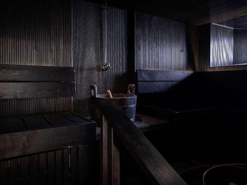 F5FCC71B255280054ED957A55A0F0D4C