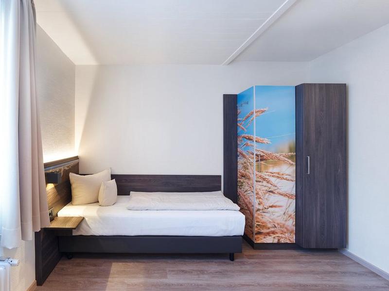 860AD39C22F34F789B4E12318D6ABFFE