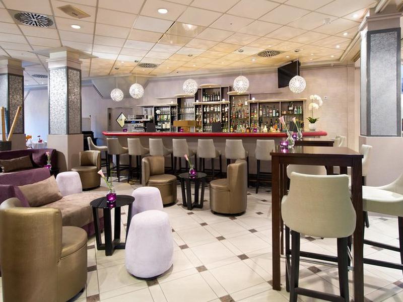 F7CBD6B33640967895E3DF81943CC507