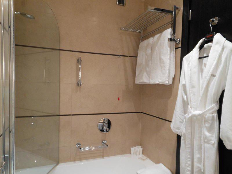 AFDA4F2BDB8388F17804E06EE47A5D29