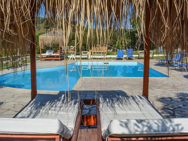 2414DBF2E52D069D47B1A1D8AF2324F6