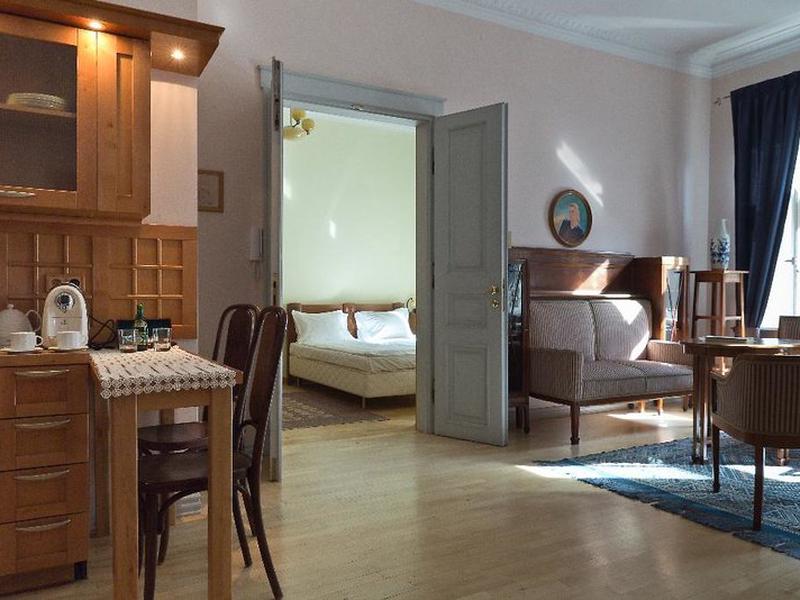 BBBB18AB629E03DB4461EAB6368EE515