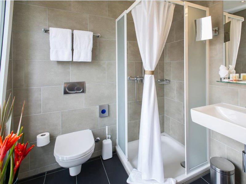 E9CC675930544D4AE023C38C97BC4328