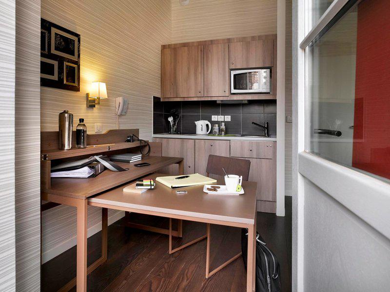 8EC61282C8E3787A887AE1A6D978C179