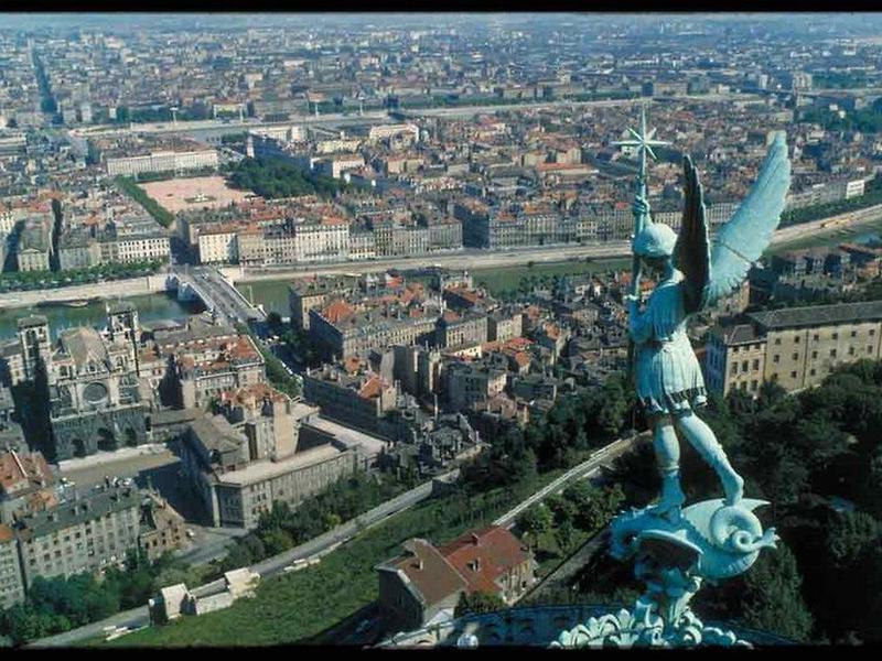 968D36D90264DE3E9193E0B070DD38B2