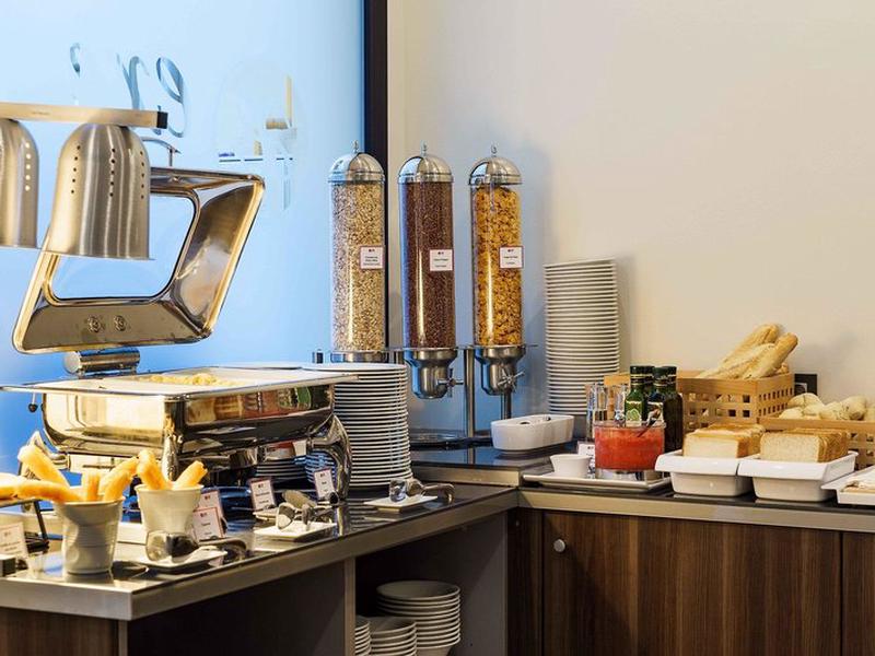 57B5DAB120C531531D492ED0B20BBE0C