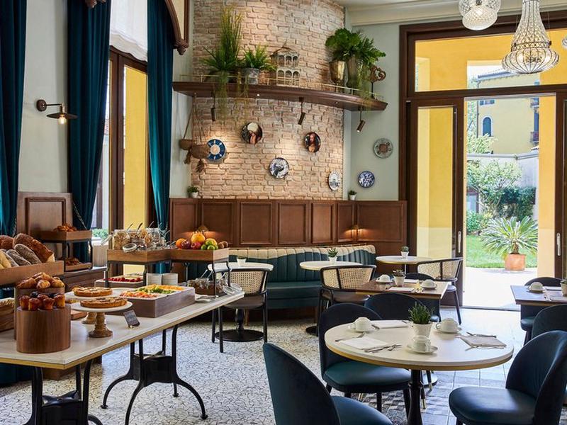 76C3A5EDC4ABB330D8D97A6C24410476