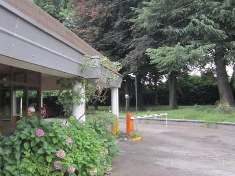 3DD4DD52DFA56F505A4B7E2D79774436