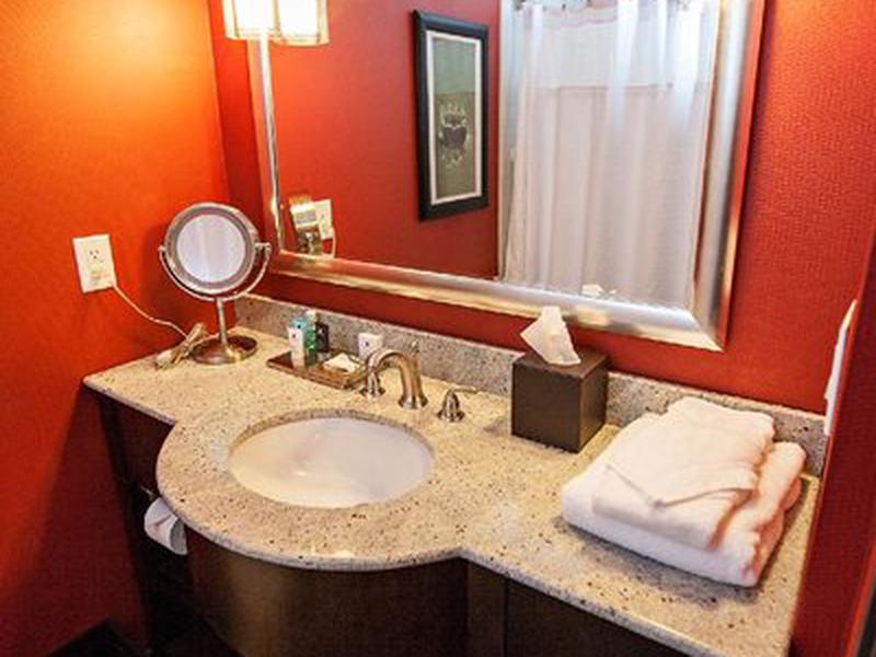 1AB46080B5454C3058A74CBC19902EE3