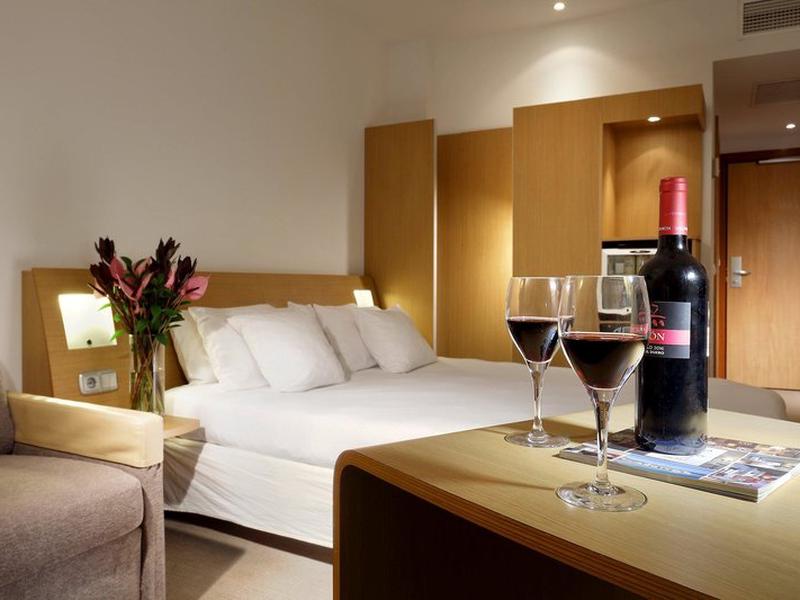 F7E264B9A63DD6ABC9E5DDD98C2C704F