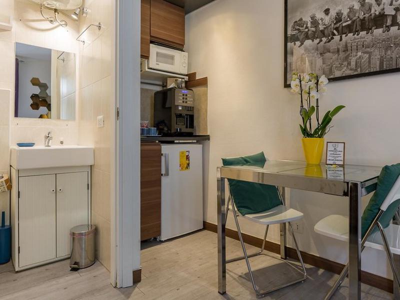 EB8152AB00F187769EBAC1700DE2AFAC