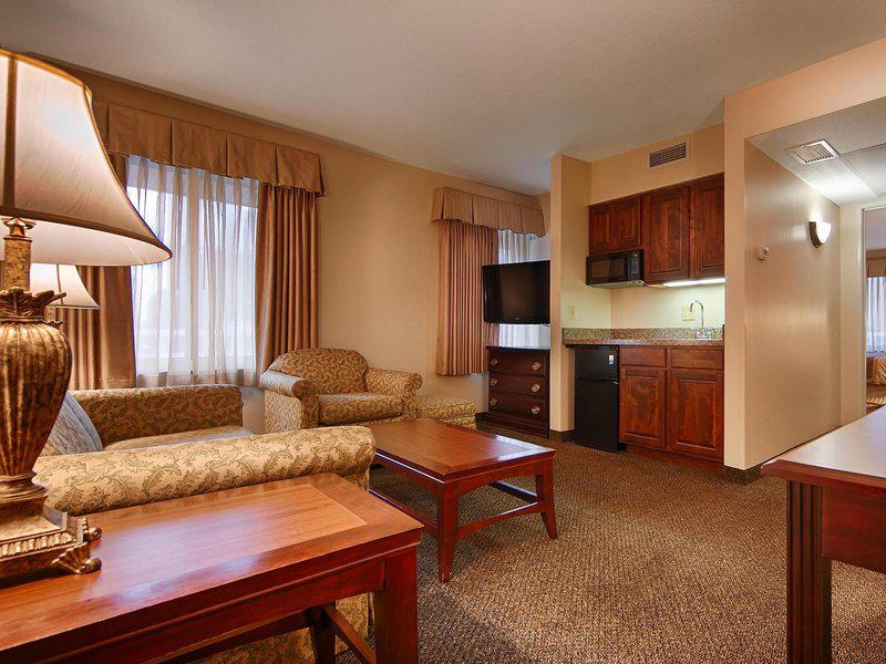 CA623B8E3D339E9348D39DA3273EE87F