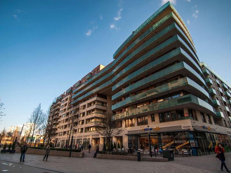 547BBBC1C2A80720E93A96DEB1DE31E1