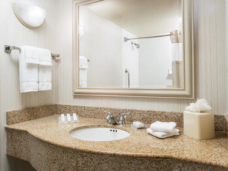 10EB0CD1B743DD7403027009B6A3E467