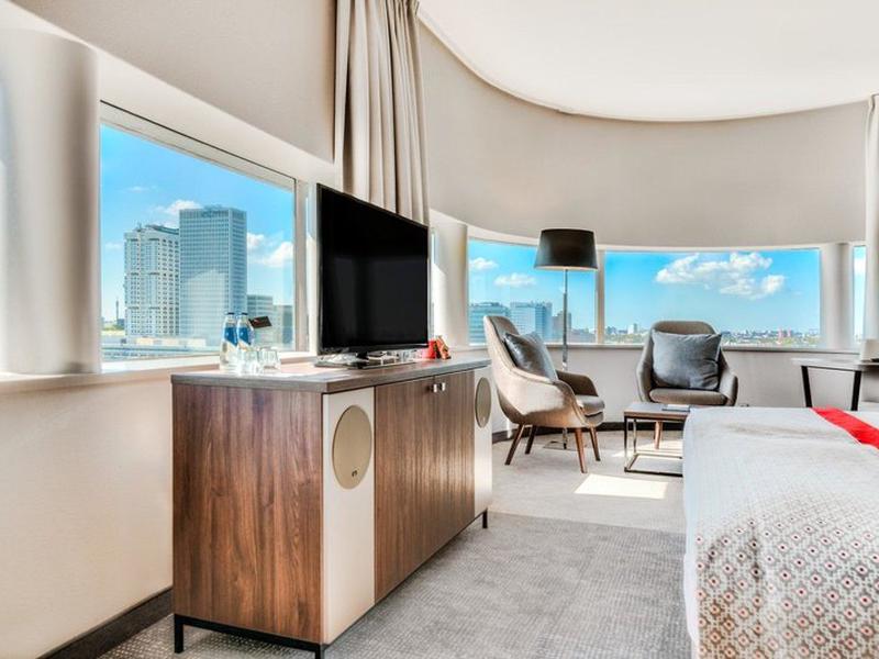 F4B13B1A99E1D02652FBB7E59628B123