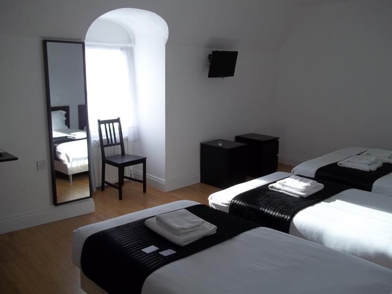 47036CA10674DAA00E805DD9AE279F4D