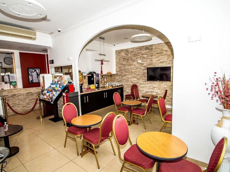 81B258A8163867935AF28D00FE400895