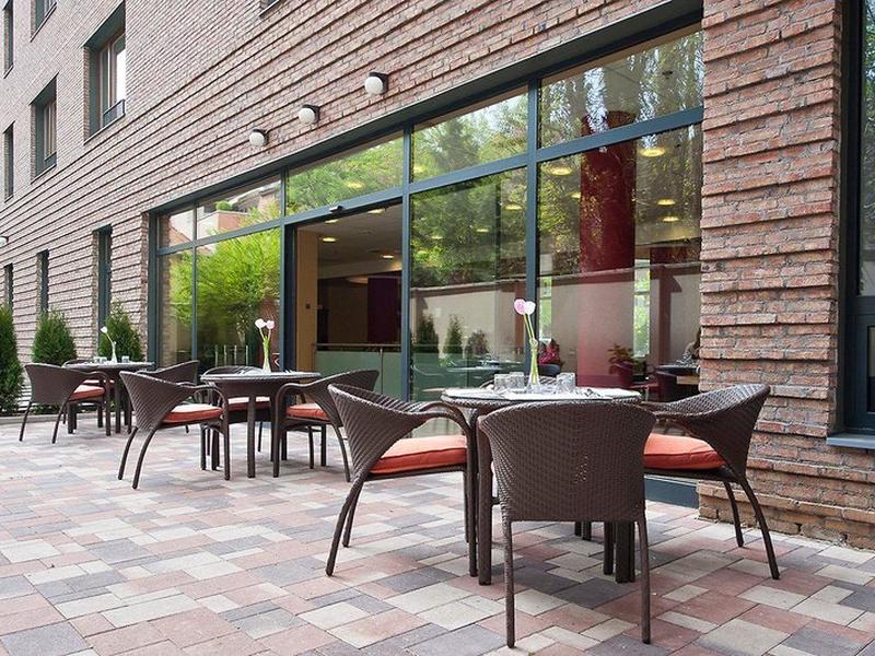 FEF4EBD70DAA1D78F6BB55FB6C7A0344