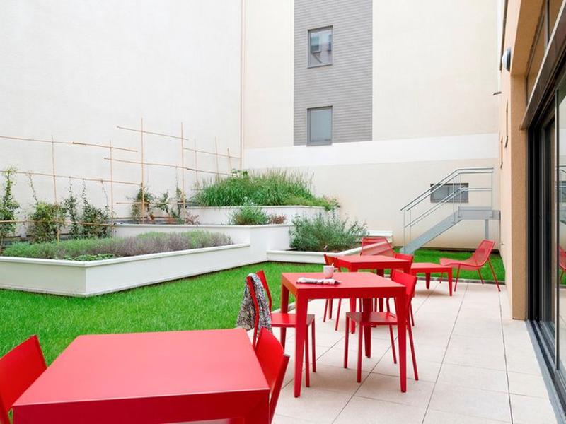 40FCBB0C3A5B70F89033EE98F4DB3B18