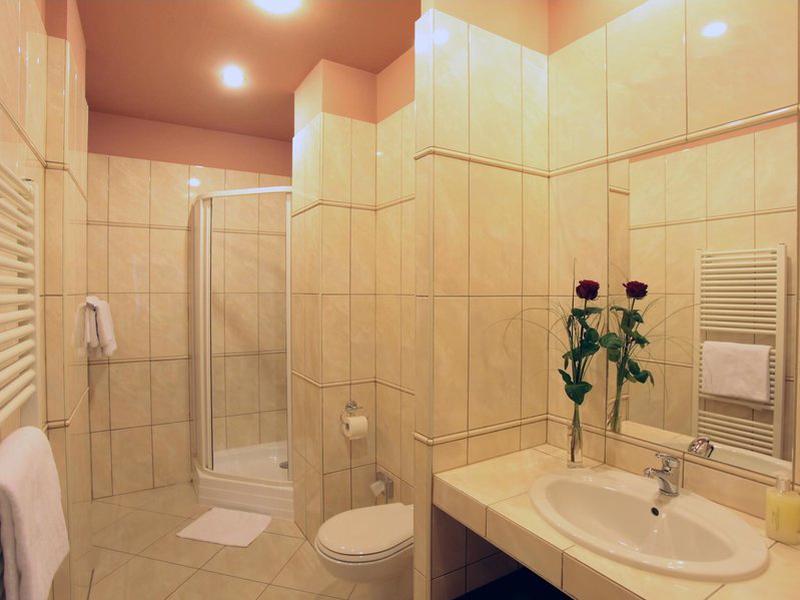 1767E7EA4E04D060ABC0AE896BF342F6