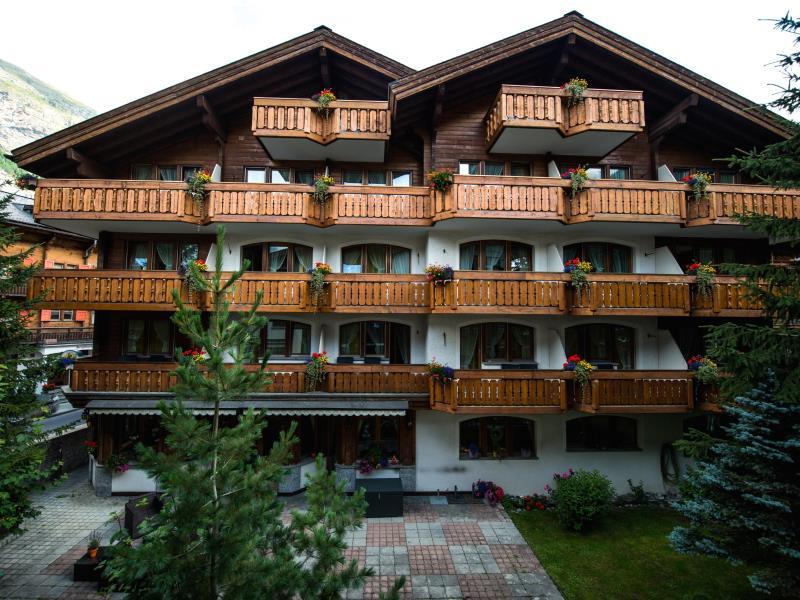 8EECAE8F74B56A60930491B6A010C0D3